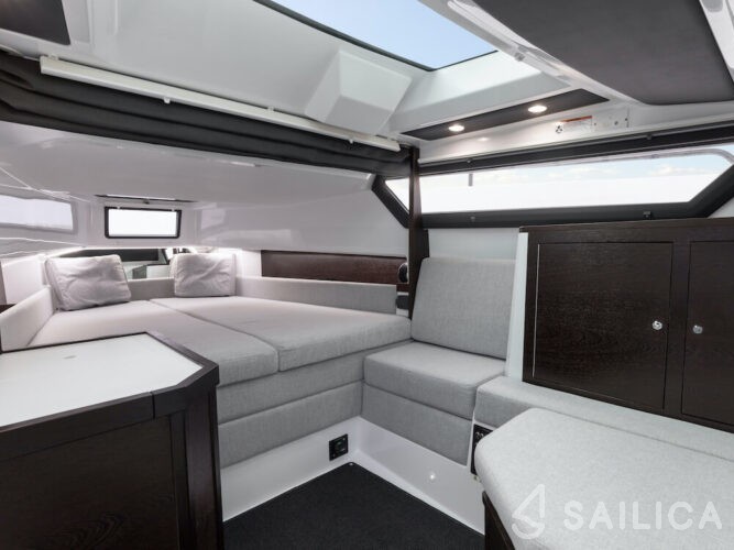 Axopar 37  Sun Top - Yacht Charter Sailica