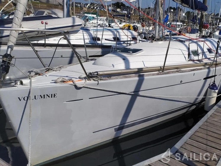 First 31.7 - Yacht Charter Sailica