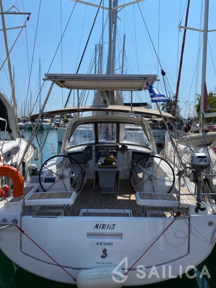 Oceanis 41.1 - Yacht Charter Sailica