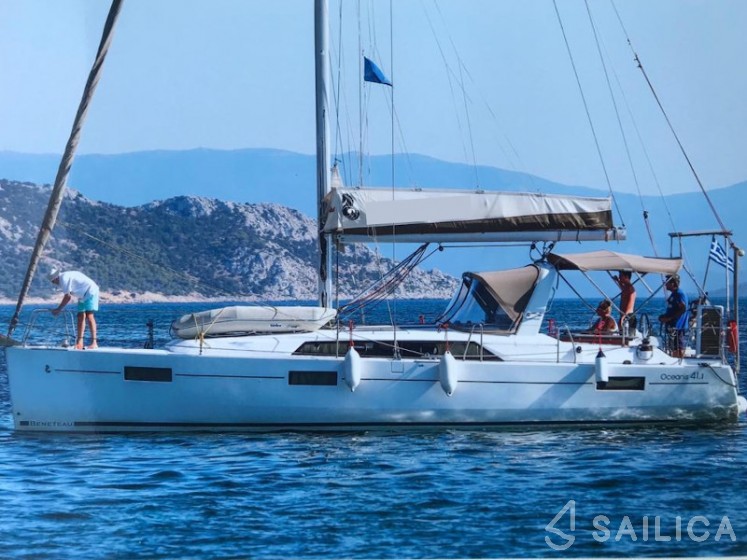 Oceanis 41.1 - Yacht Charter Sailica