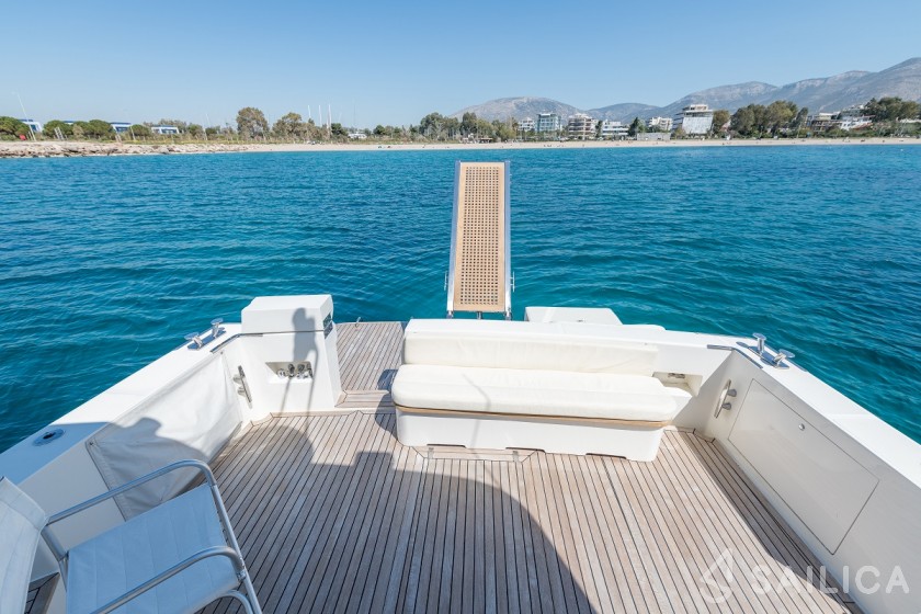 Uniesse 48 Open - Yacht Charter Sailica