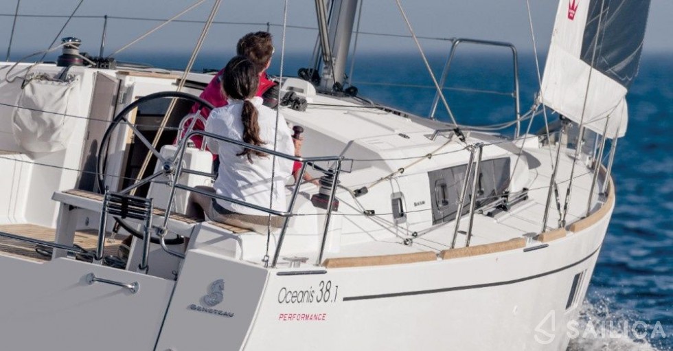 Oceanis 38 - Yacht Charter Sailica