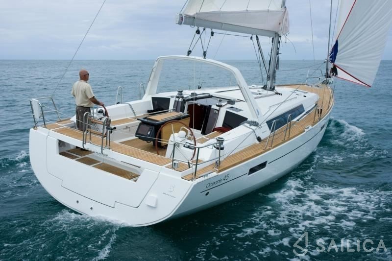 Oceanis 45 - Yacht Charter Sailica