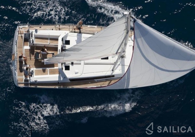 Oceanis 45 - Yacht Charter Sailica