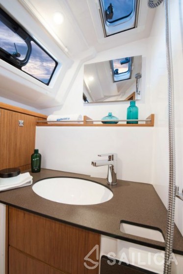 Bavaria 37 Cruiser - Yacht Charter Sailica