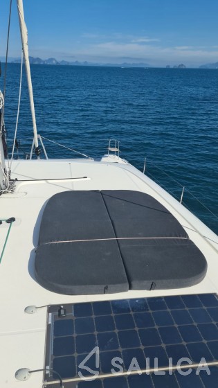 Lagoon 42 - Yacht Charter Sailica