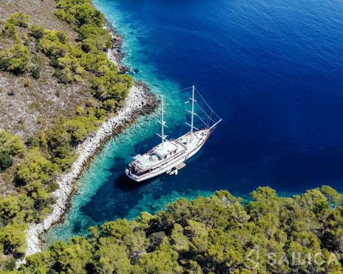Corsario - Yacht Charter Sailica