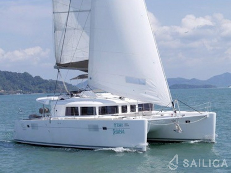 Lagoon 450 F - 4 + 2 cab. - Yacht Charter Sailica
