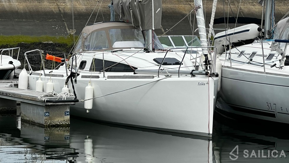 Django 770 - Yacht Charter Sailica