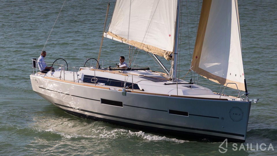Dufour 382 GL - Yacht Charter Sailica