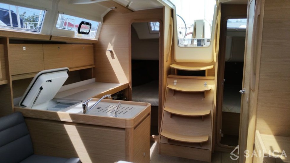 Dufour 382 GL - Yacht Charter Sailica