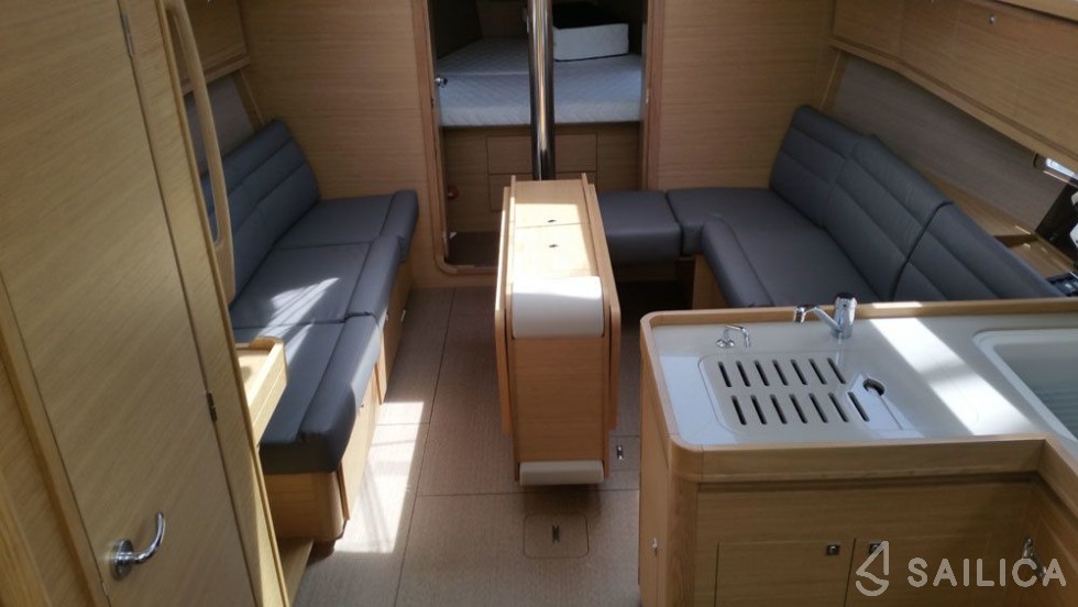 Dufour 382 GL - Yacht Charter Sailica
