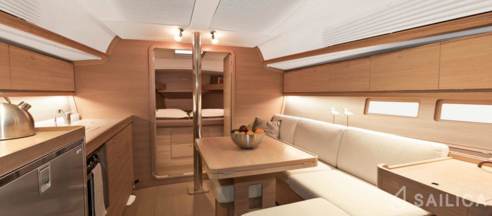 Dufour 382 GL - Yacht Charter Sailica