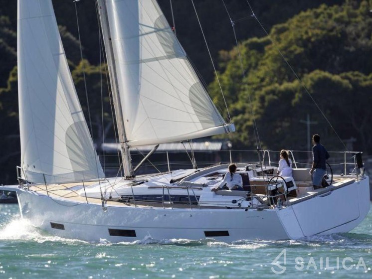 Dufour 390 - Yacht Charter Sailica