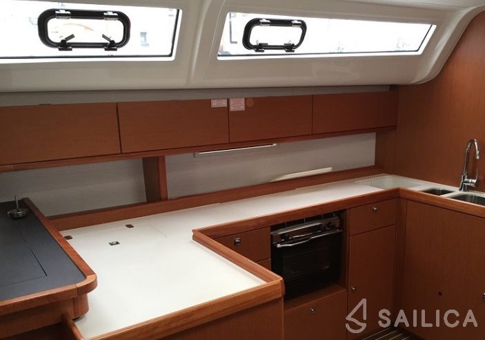 Bavaria Cruiser 51 - Yacht Charter Sailica