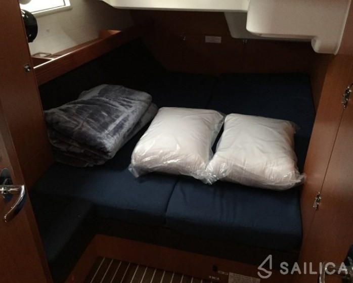 Bavaria Cruiser 51 - Yacht Charter Sailica