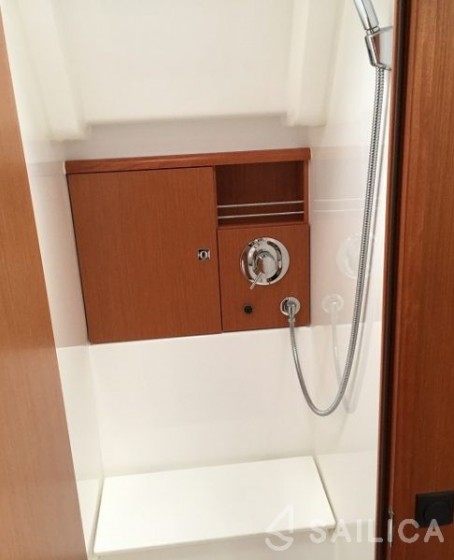 Bavaria Cruiser 51 - Yacht Charter Sailica