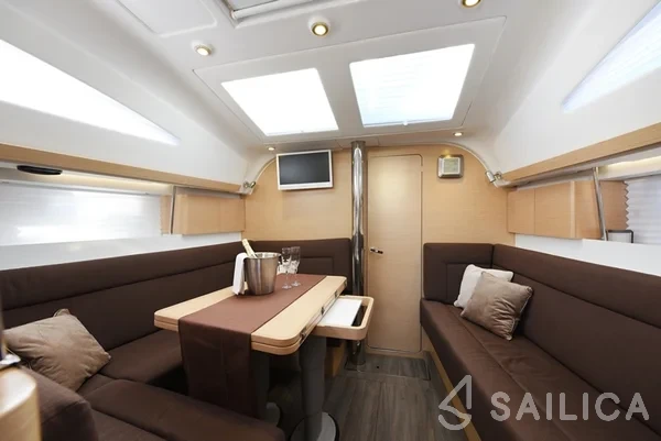 Elan 40 Impression - Yacht Charter Sailica
