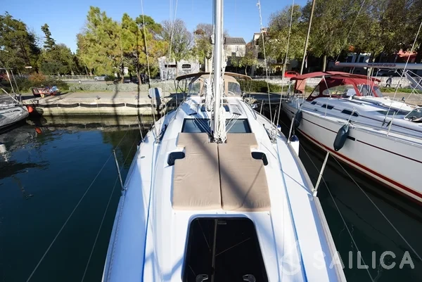 Elan 40 Impression - Yacht Charter Sailica