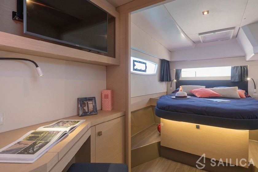 Elba 45 - Yacht Charter Sailica