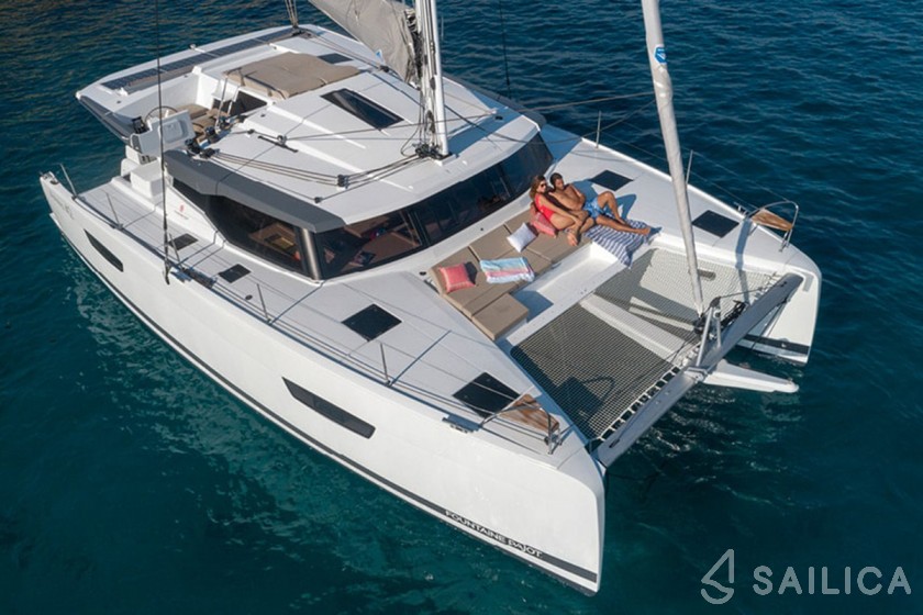 Elba 45 - Yacht Charter Sailica