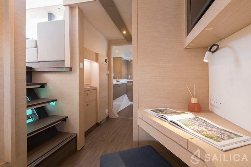 Elba 45 - Yacht Charter Sailica