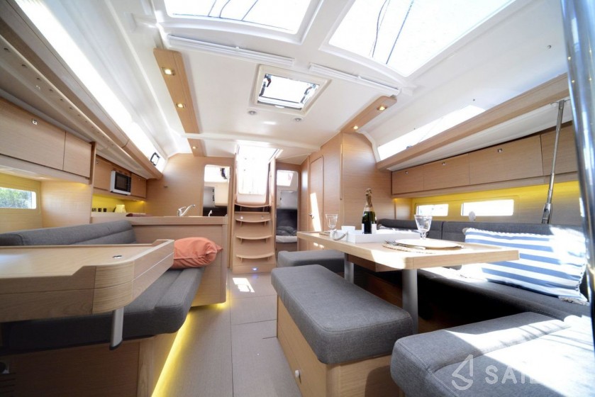 Dufour 41 - Yacht Charter Sailica