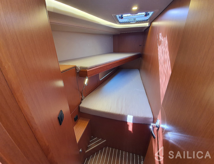 Bavaria C45 - Yacht Charter Sailica