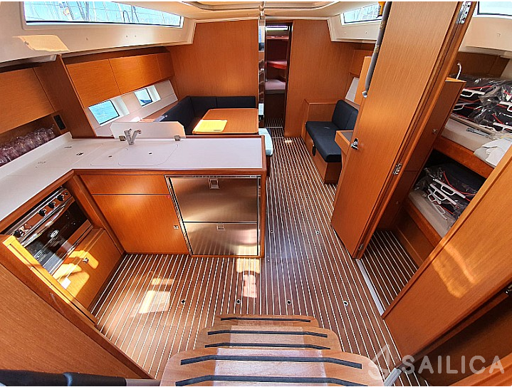 Bavaria C45 - Yacht Charter Sailica