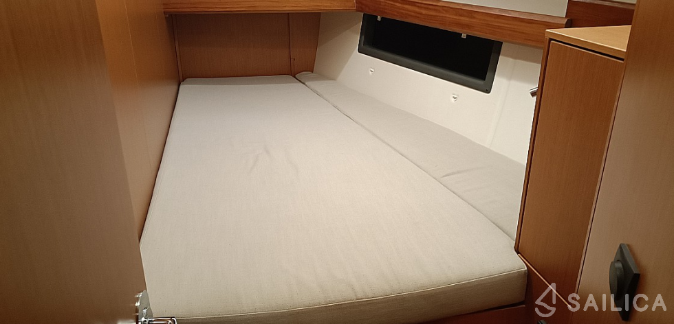 Bavaria C45 - Yacht Charter Sailica