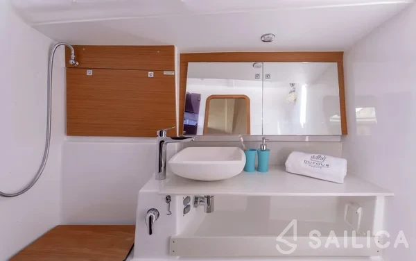 Dufour 430 Grand Large - Yacht Charter Sailica