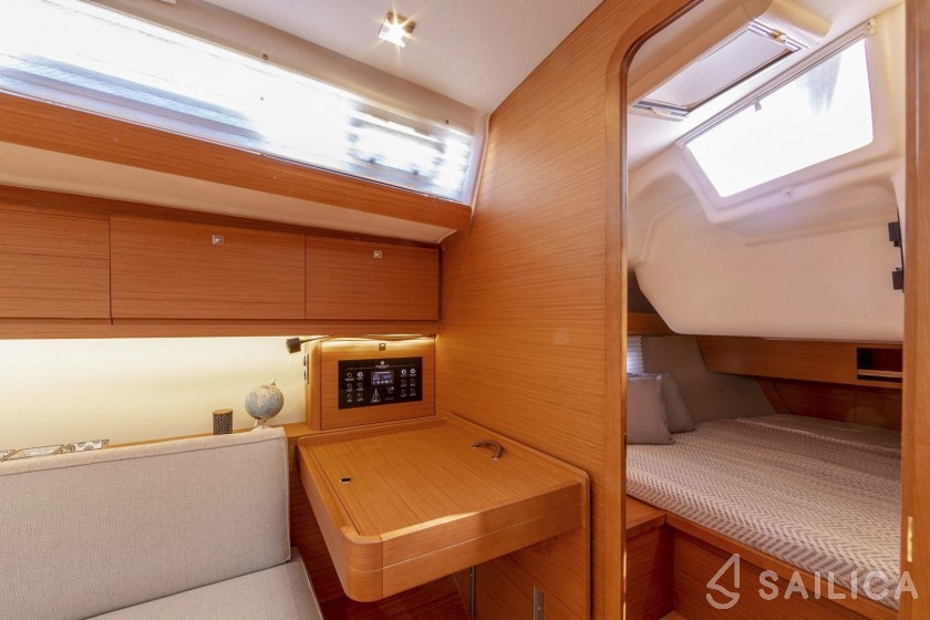 Dufour 43 - Yacht Charter Sailica