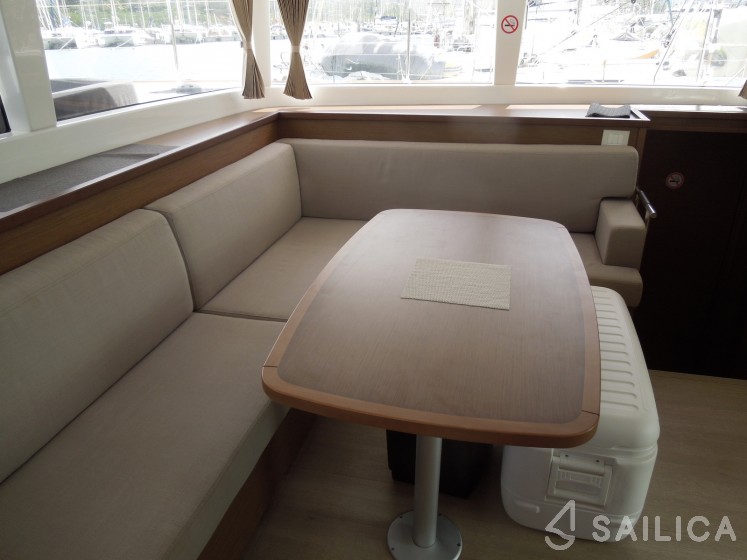 Lagoon 450 - Yacht Charter Sailica