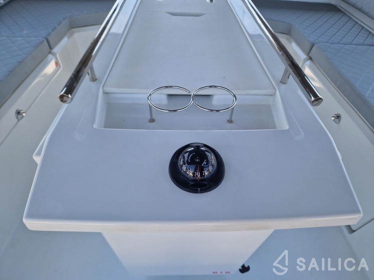 Oceanis 40.1 - Yacht Charter Sailica