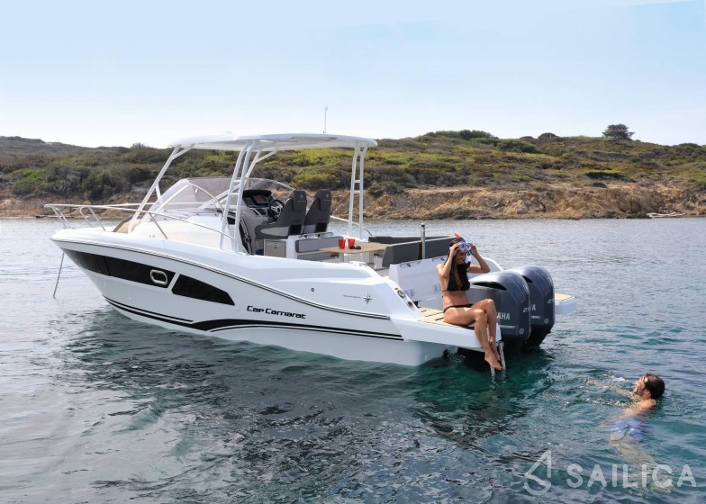Cap Camarat 9.0 WA - Yacht Charter Sailica