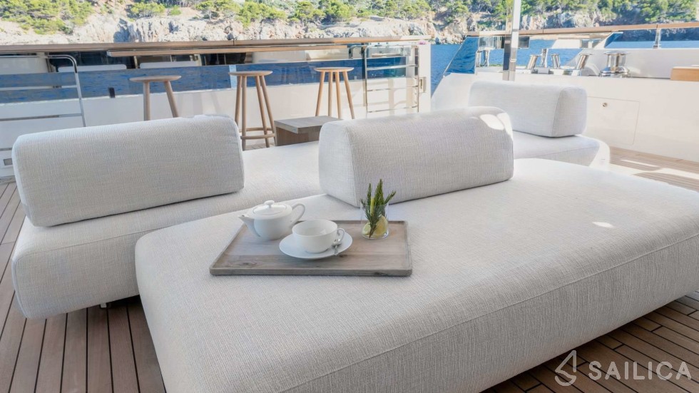 Ferretti Custom Line Navetta - Yacht Charter Sailica