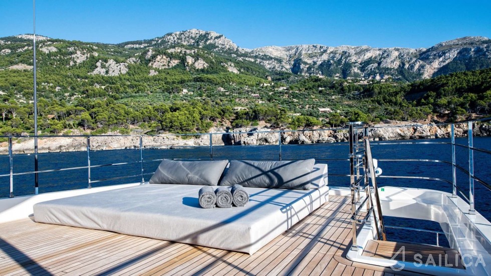 Ferretti Custom Line Navetta - Yacht Charter Sailica