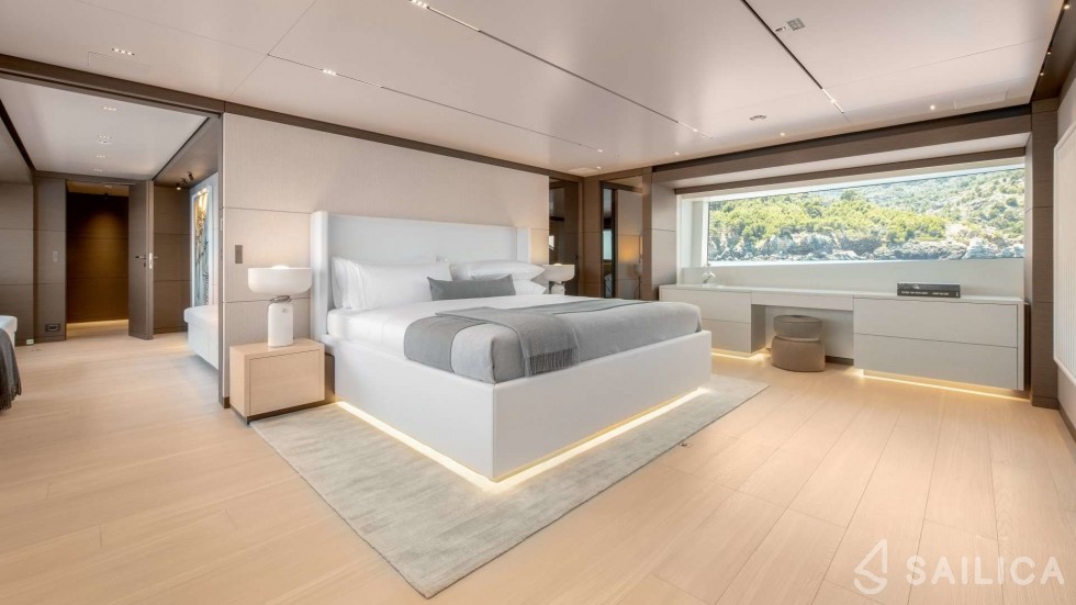 Ferretti Custom Line Navetta - Yacht Charter Sailica
