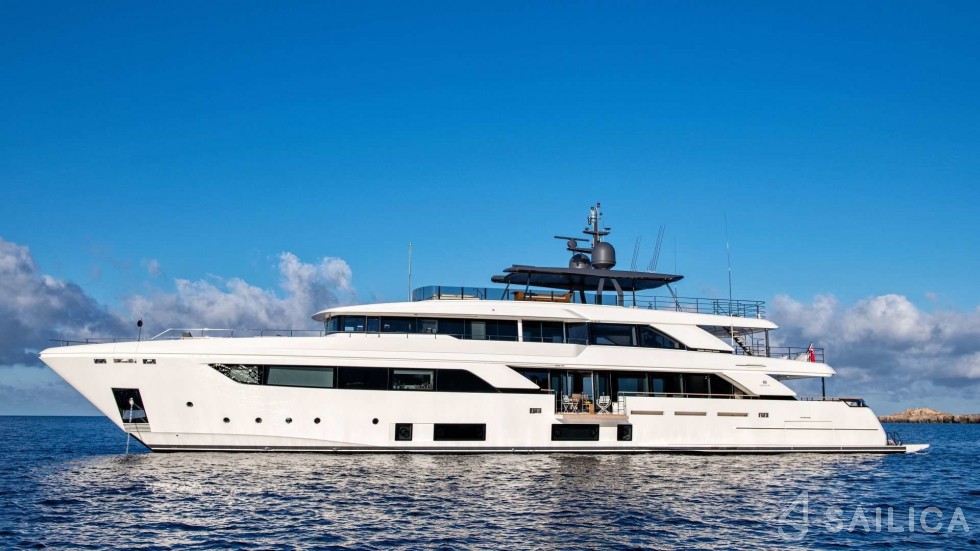 Ferretti Custom Line Navetta - Yacht Charter Sailica