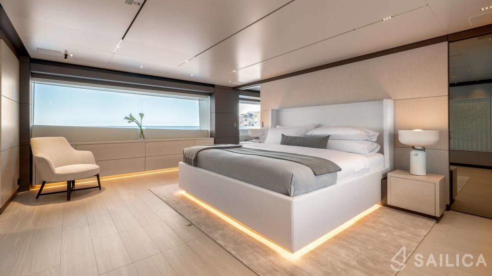 Ferretti Custom Line Navetta - Yacht Charter Sailica