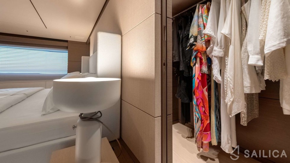 Ferretti Custom Line Navetta - Yacht Charter Sailica