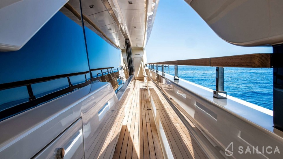 Ferretti Custom Line Navetta - Yacht Charter Sailica