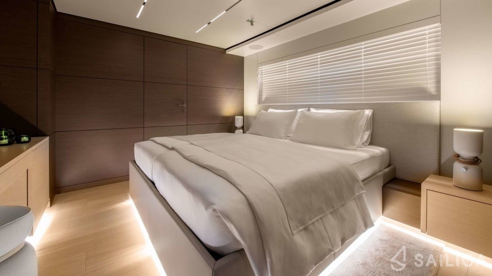 Ferretti Custom Line Navetta - Yacht Charter Sailica