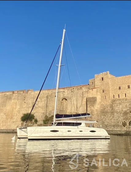 Salina 48 - Yacht Charter Sailica
