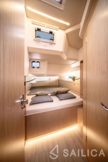 Bavaria 46 Cruiser - Yacht Charter Sailica