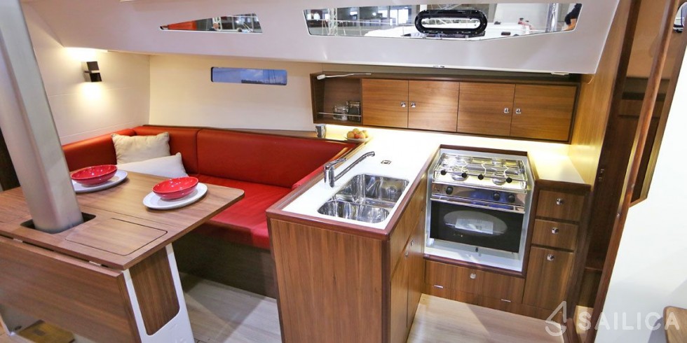 J 112 - Yacht Charter Sailica