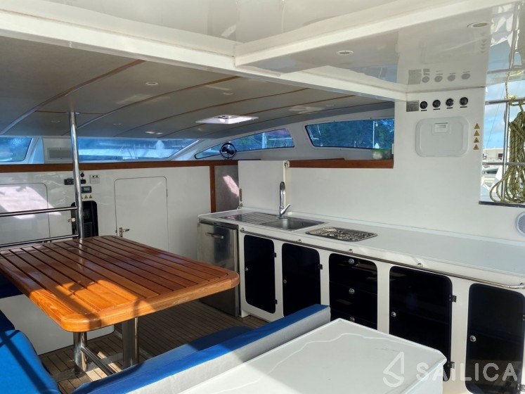 Island Spirit 38 - Yacht Charter Sailica