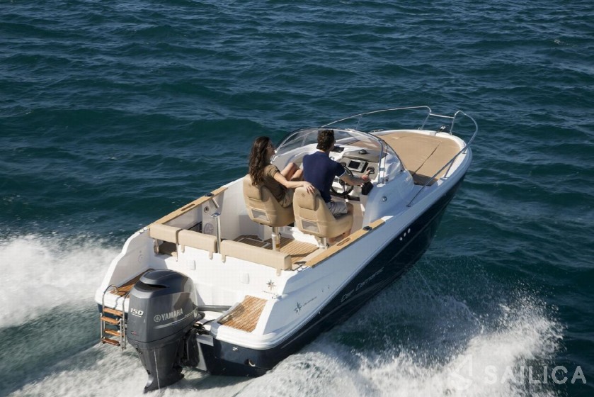 Cap Camarat 650 - Yacht Charter Sailica