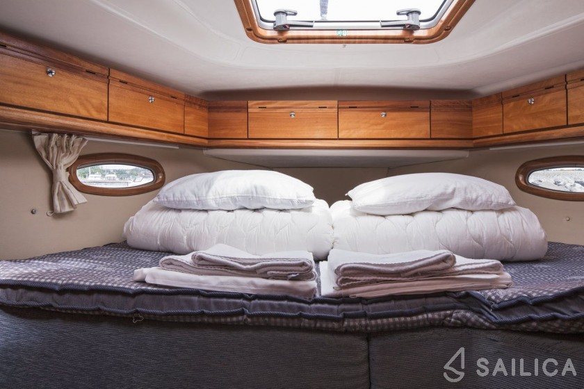 Bavaria 50 Cruiser - Yacht Charter Sailica