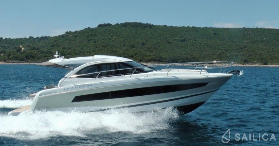 Leader 36 - Yacht Charter Sailica